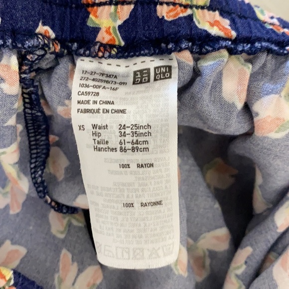 Uniqlo | Floral-Print Drape Pant XS - Picture 5 of 8
